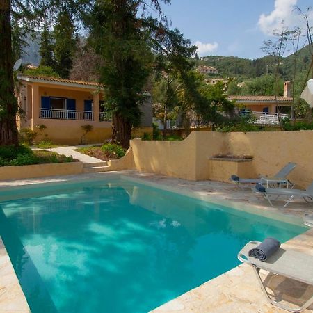 Villa Serena Nisaki  Exteriér fotografie