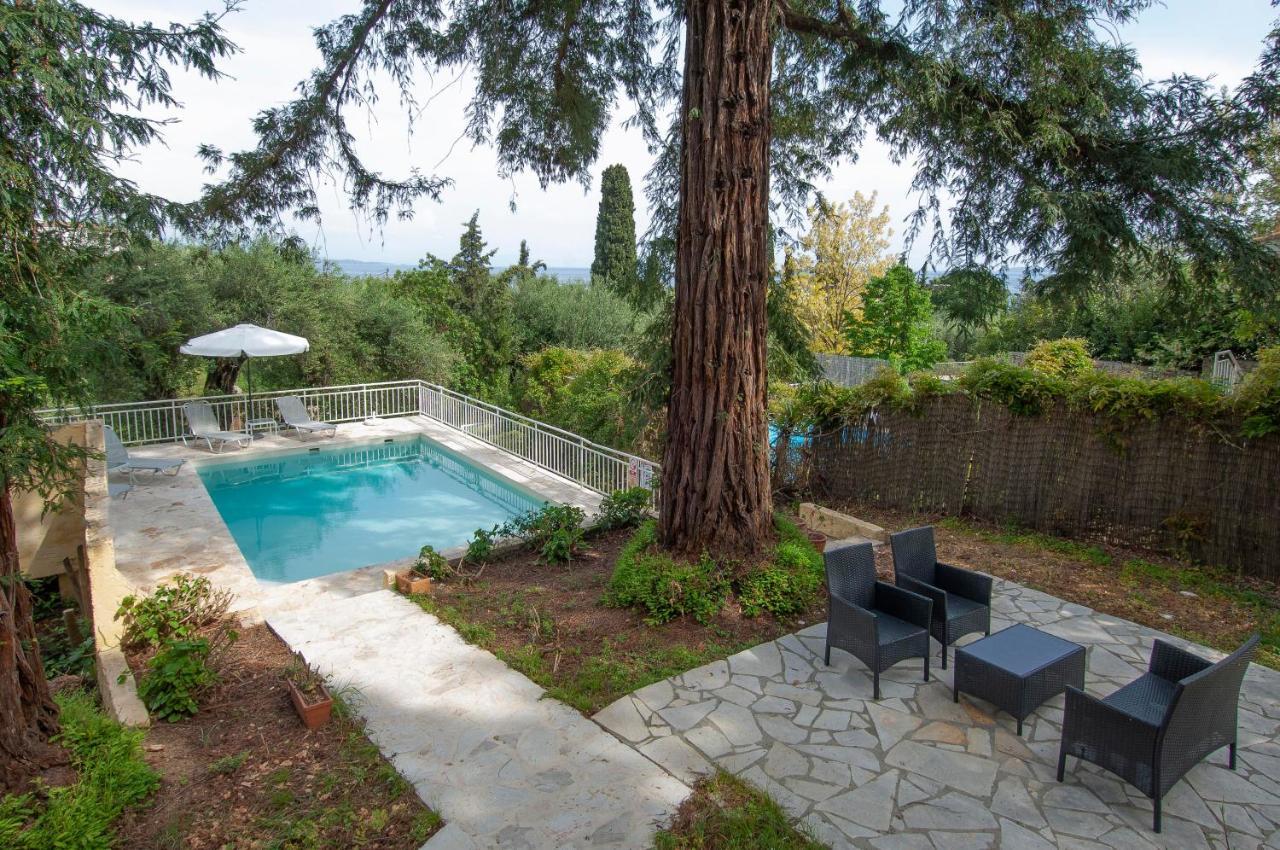 Villa Serena Nisaki  Exteriér fotografie