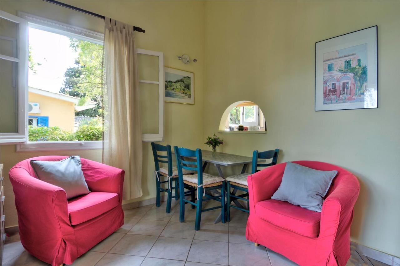 Villa Serena Nisaki  Exteriér fotografie